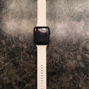 Space gray series 1 42mm Apple Watch