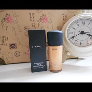 Brand new in box MAC foundation