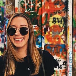 Meet your Posher, Anika