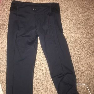 Black under armor leggings