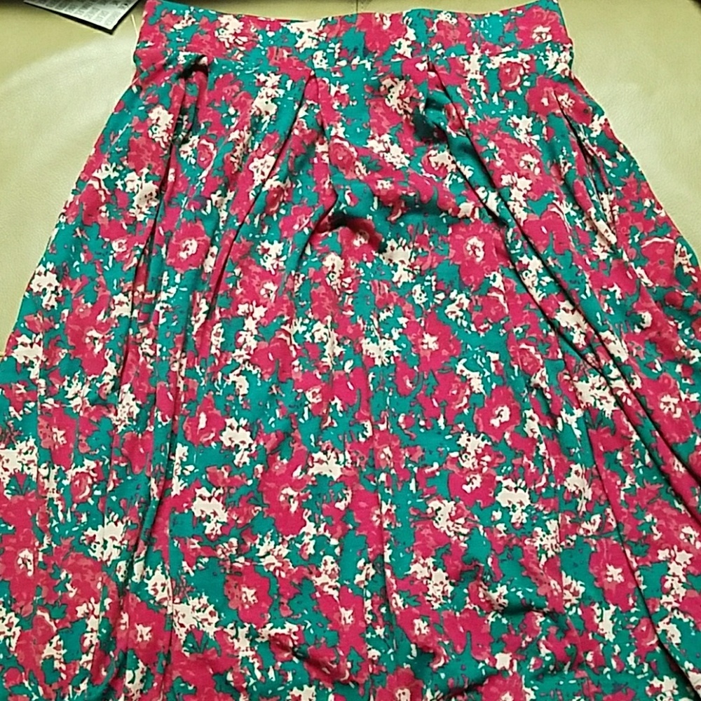 LulaRoe Madison skirt
