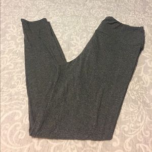 Tall and curvy LuLaRoe leggings
