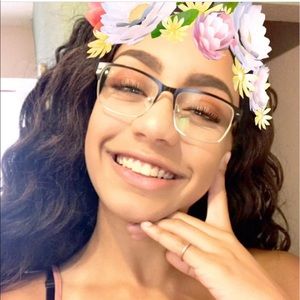 Meet your Posher, Haley