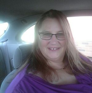 Meet your Posher, Joelle