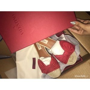 💯 VALENTINO Tropical bow suede slides