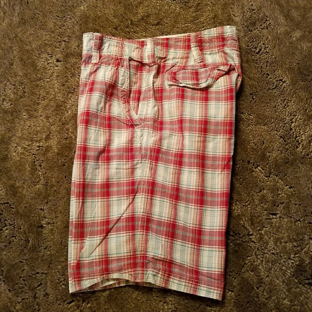 SOLD โค Men's Express Plaid Shorts Size 33 Waist - Picture 1 of 2