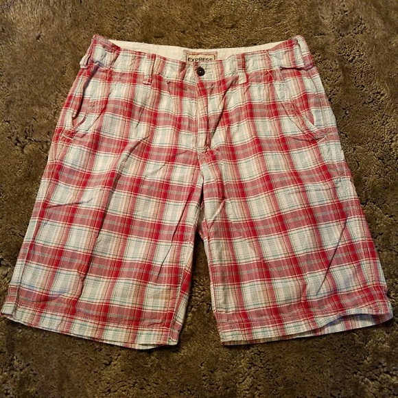 SOLD ❤ Men's Express Plaid Shorts Size 33 Waist - Picture 2 of 2