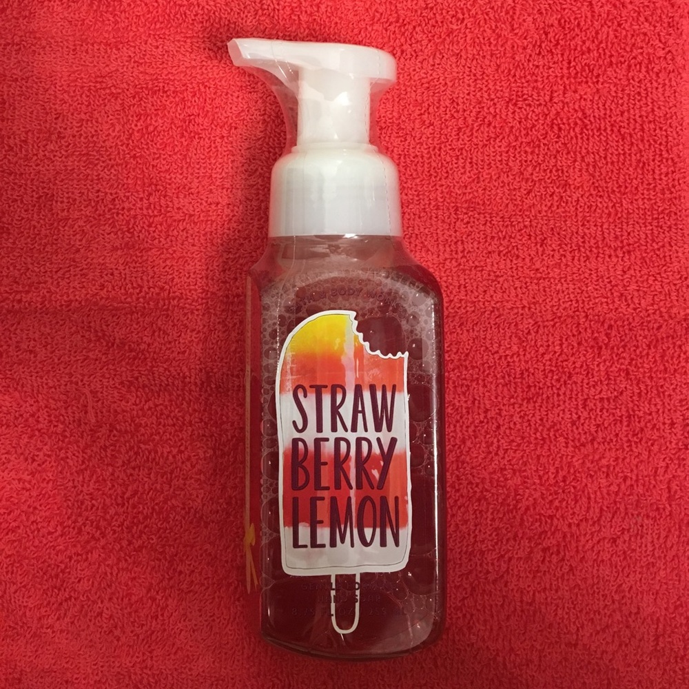 Bath &Body Works STRAWBERRY LEMON foaming soap
