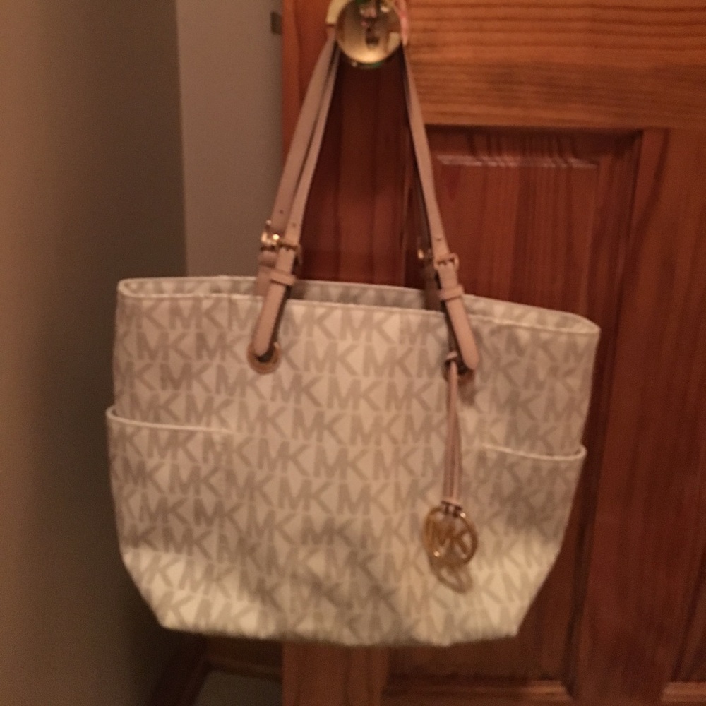 Michael kors tote