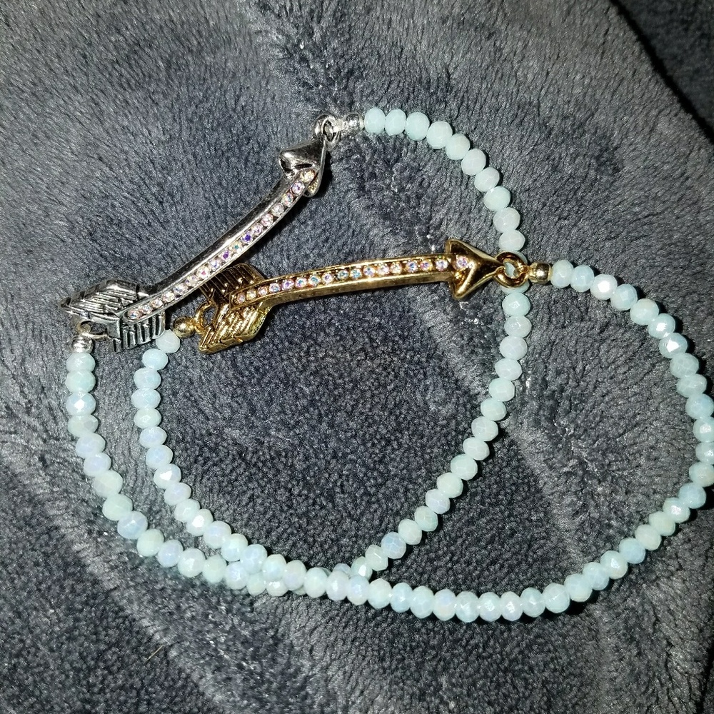 Rhinestone arrow beaclets
