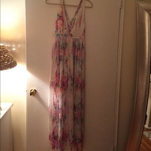 Oh my love London maxi dress.