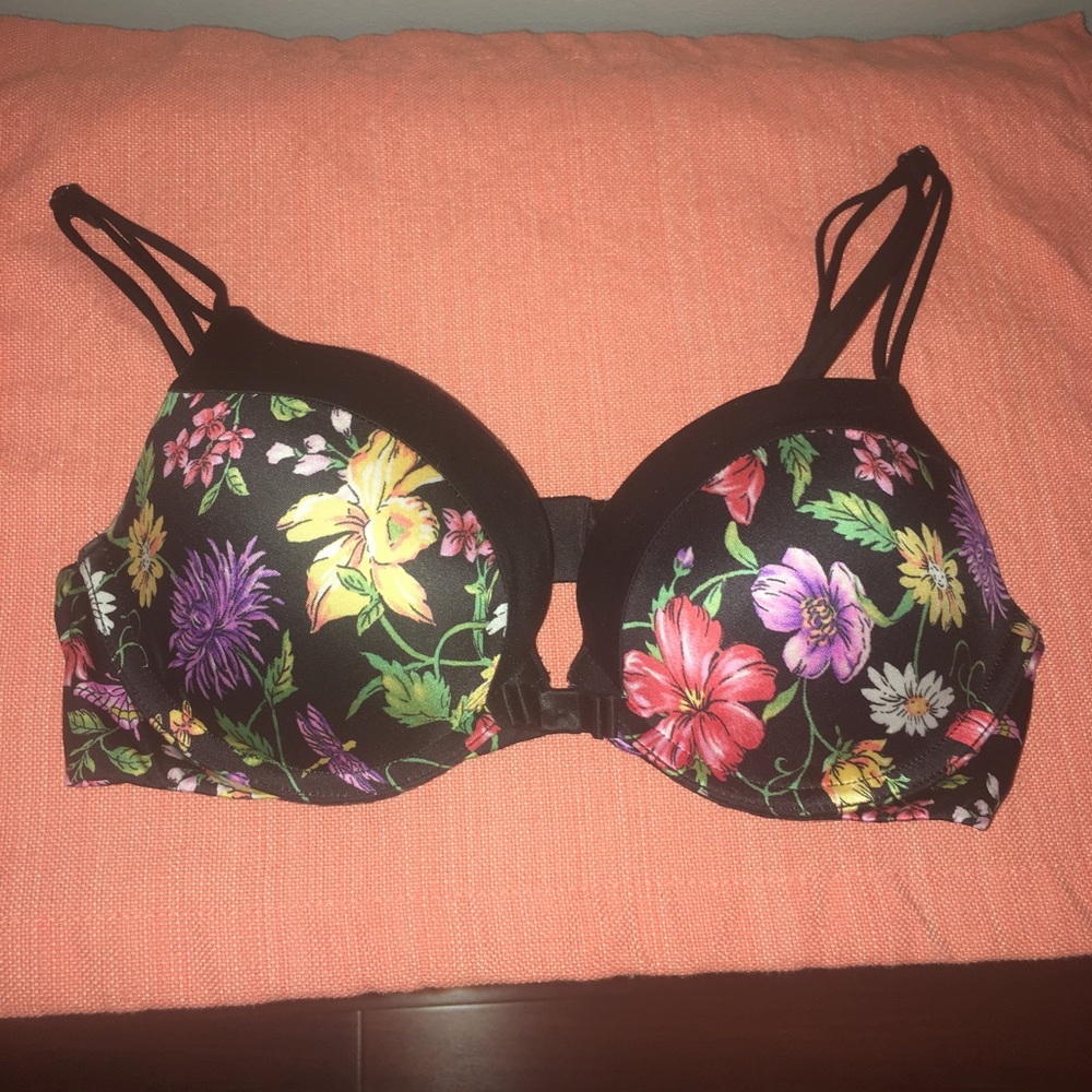 Victoria's Secret 24B push up bra 💁🏻💃🏻