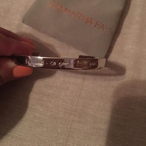 Silver bangle bracelet - Picture 2 of 2