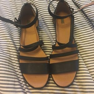 Kimchi Blue strappy black flatforms