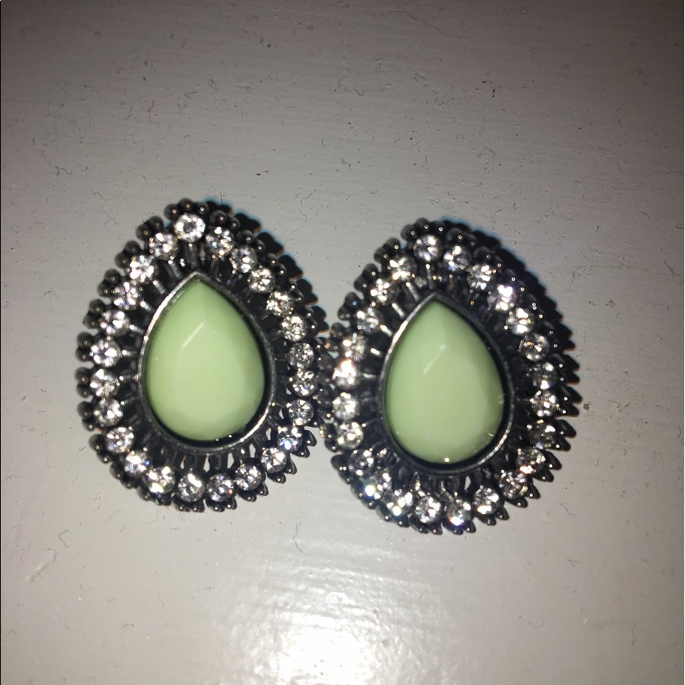 Elegant light green stud earrings