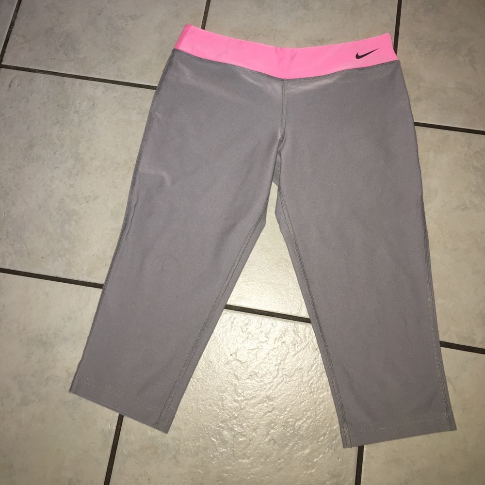 Nike Crop Pants