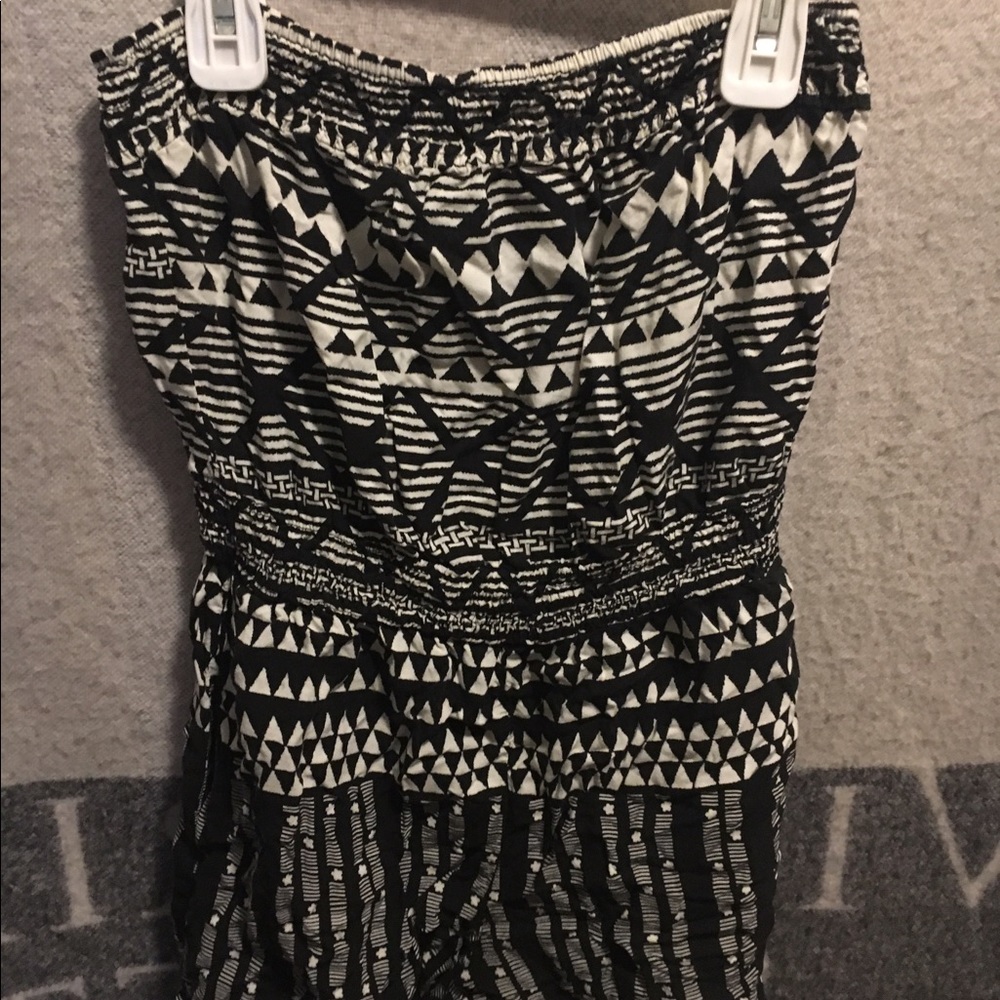 Black & White designed strapless romper
