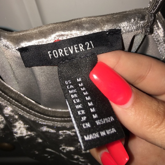 Velvet crop top from Forever 21 - Picture 3 of 5