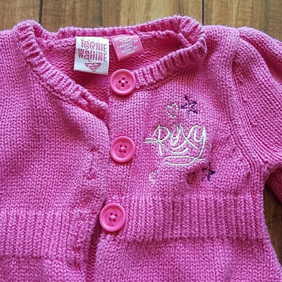 Pink Roxy sweater - Picture 2 of 3