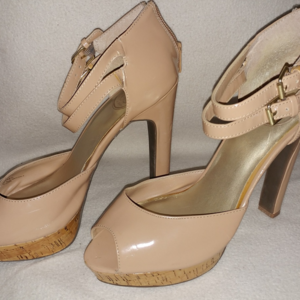 Womens JS by Jessica high heeled platform size 8.5
