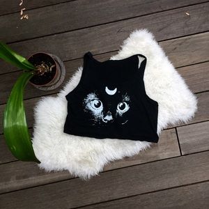 KITTY CROP TOP