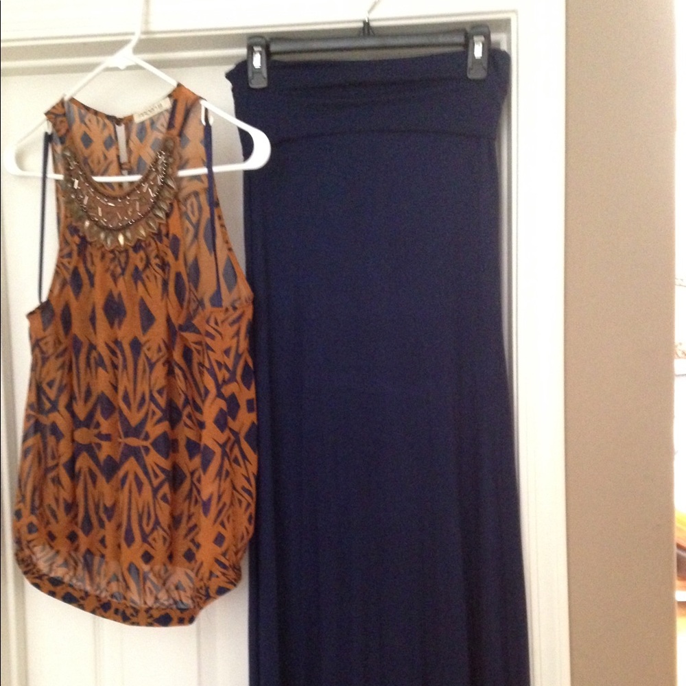 Blouse with maxi navy blue skirt