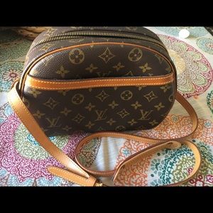 Authentic Louie Vuitton Monogram Blois