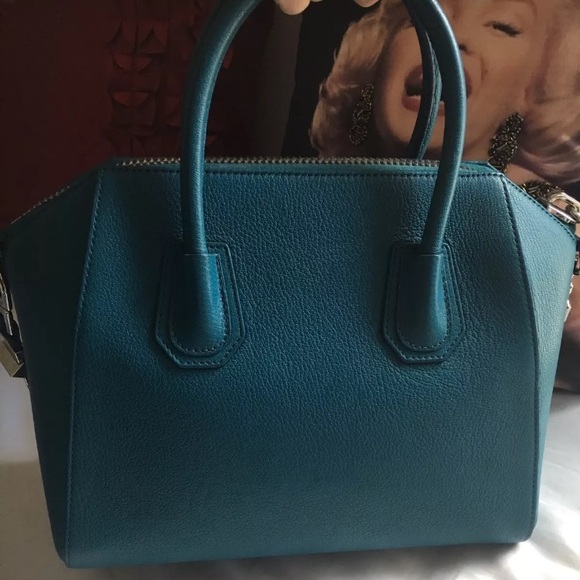Givenchy Goat Leather teal blue small Antigona bag - Picture 2 of 8