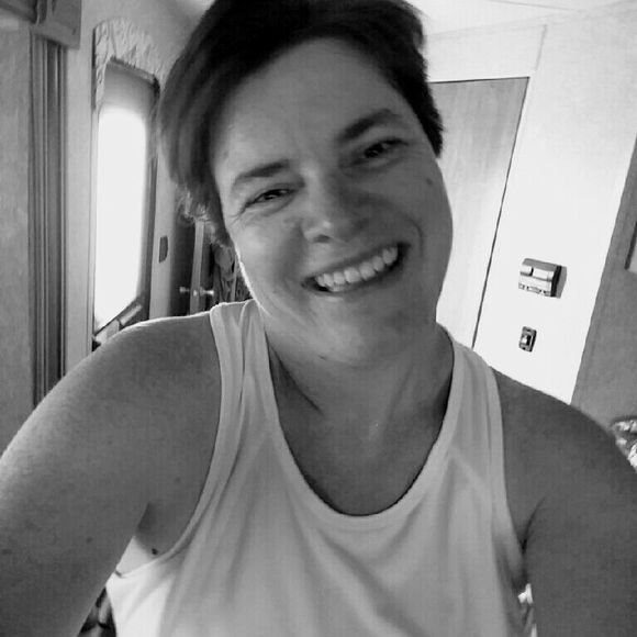 Meet your Posher, Mysti - Picture 1 of 1