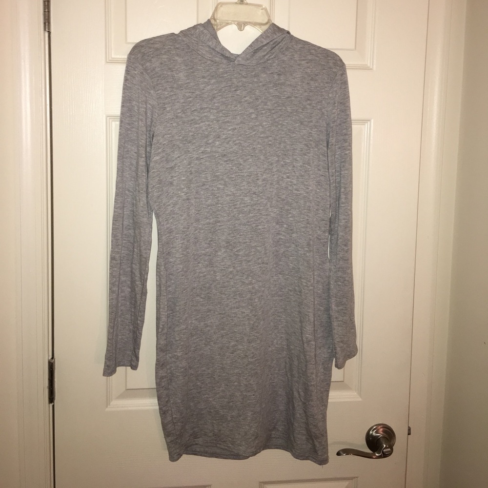 Hooded long-sleeve dress