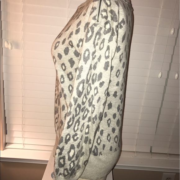 Leopard sweater w/ zipper shoulder *GapKids - XXL* - Picture 2 of 4