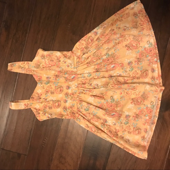 Dresses & Skirts - Floral flower cream tan strap mini short dress