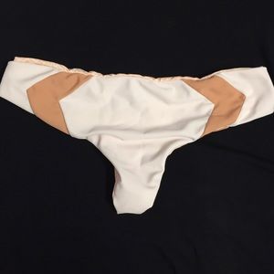 Acacia Mentawai bottoms in Bone