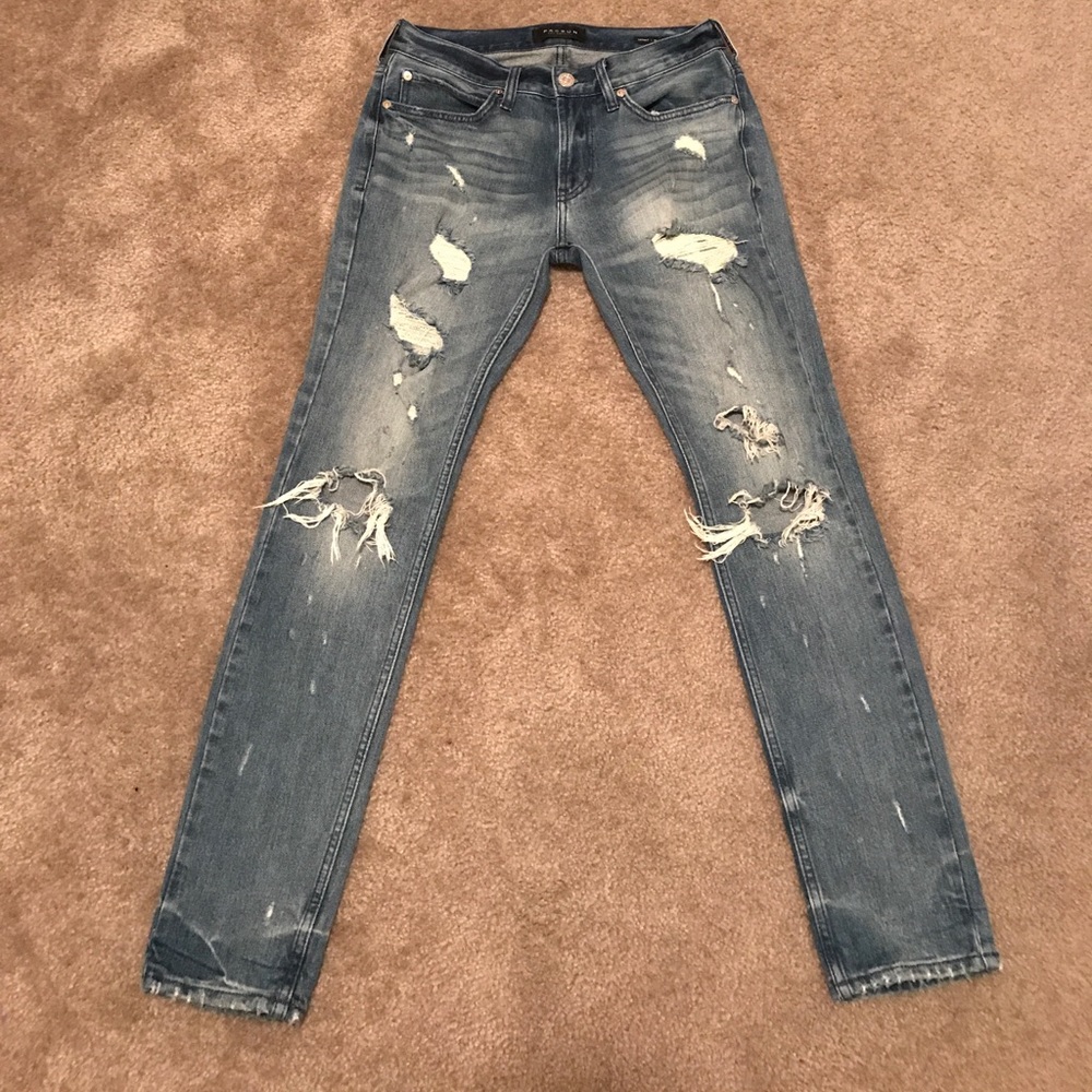 Skinny jeans
