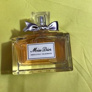 Christian Dior Miss Dior Absolutely Blooming