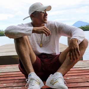 Meet your Posher, Leo