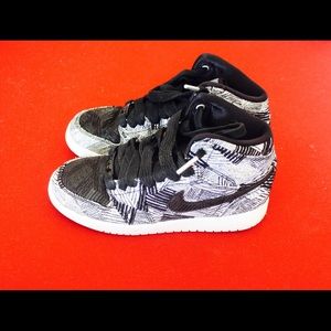 Black and white Nike