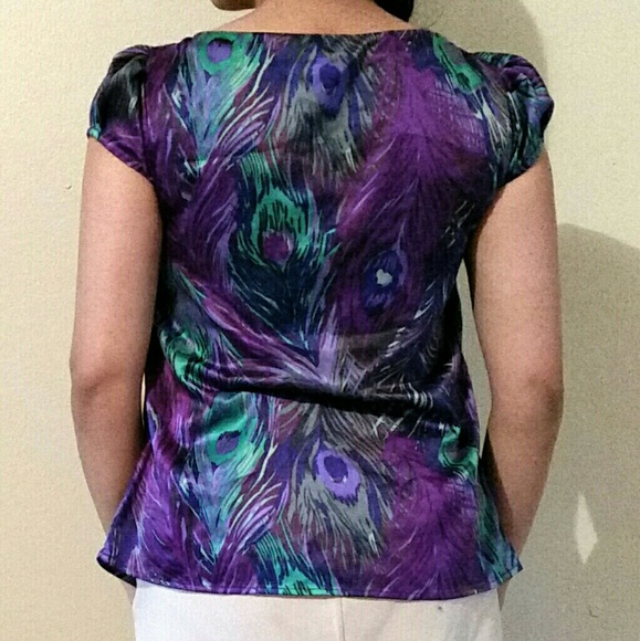 Top - Picture 2 of 2