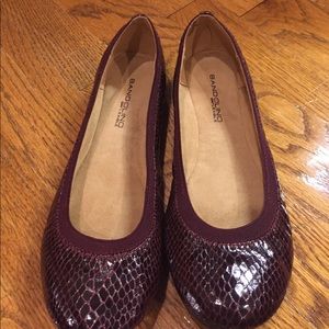 Dark maroon very comfortable shoes