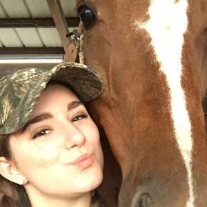 Meet your Posher, Virginia