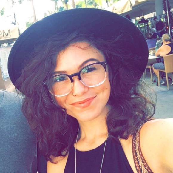 Hello, I'm Sabrina! - Picture 4 of 4
