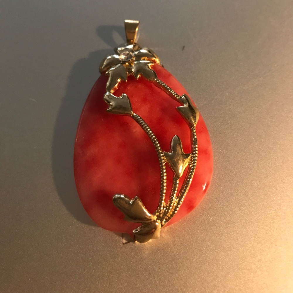 Trendsetter Pendant -large😍