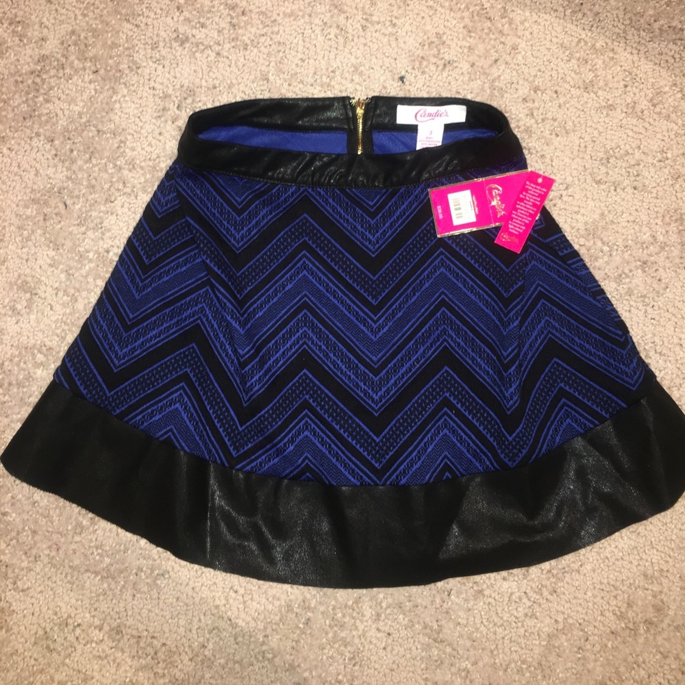 blue/ black printed skirt