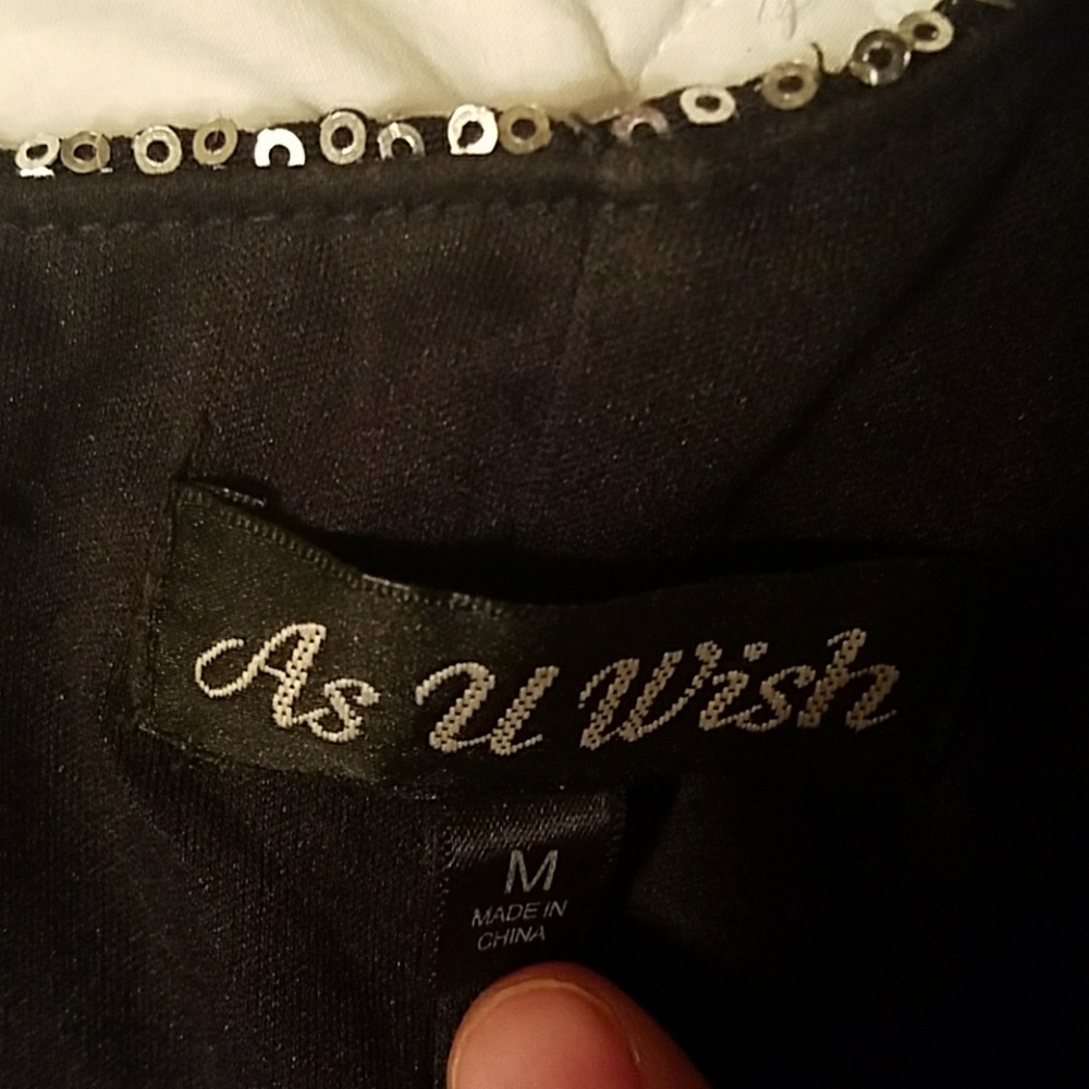 Dress - Picture 3 of 4