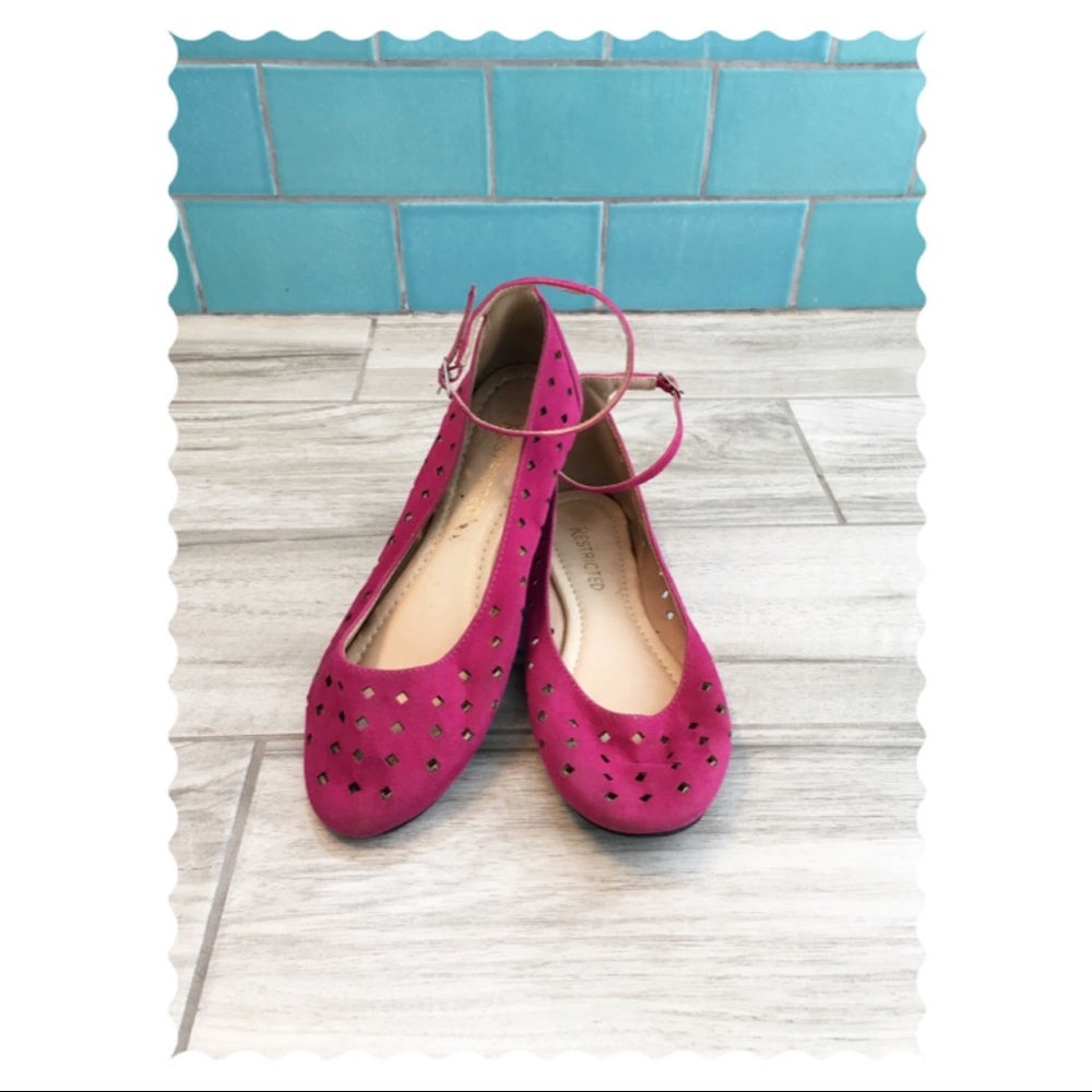 SOLD Vintage Inspired Raspberry Flats