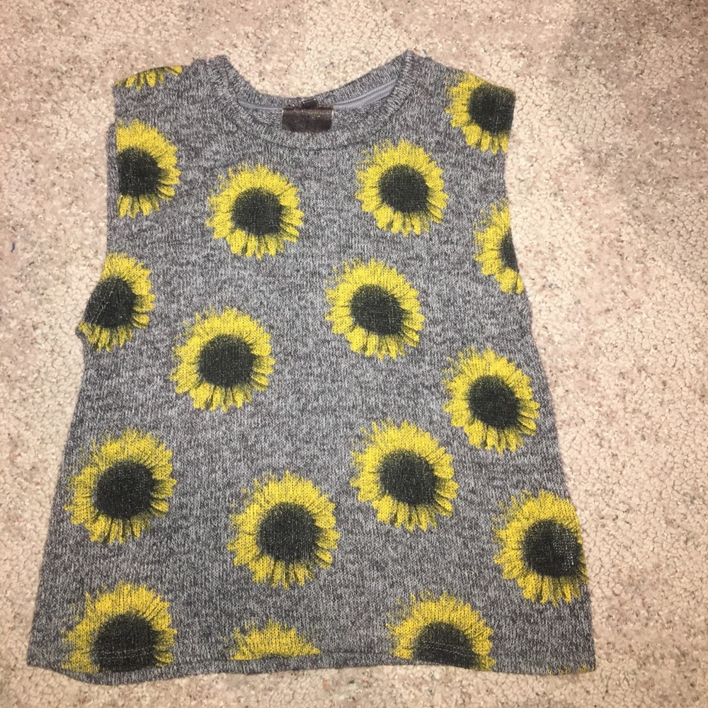 sunflower crop top!!