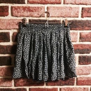 brandy melville floral skirt
