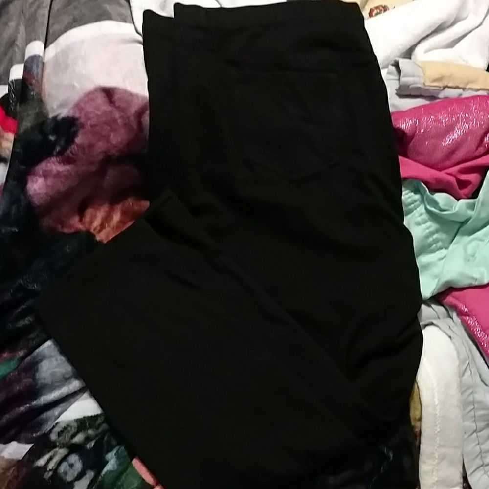 Black jeggings