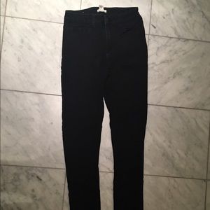 Black skinny jeans