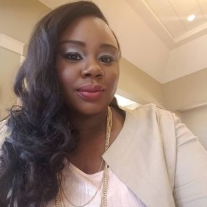 Meet your Posher, Denise